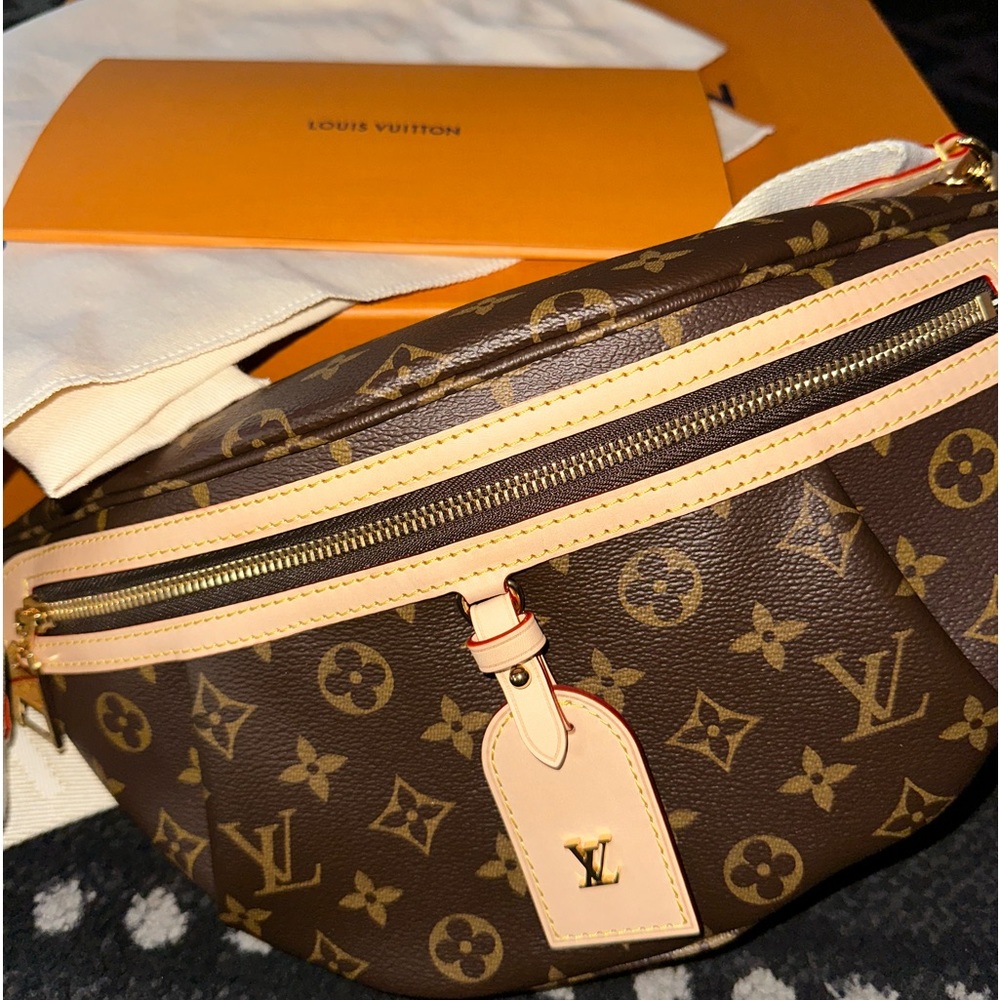 AUTHENTIC LOUIS VUITTON BUMBAG